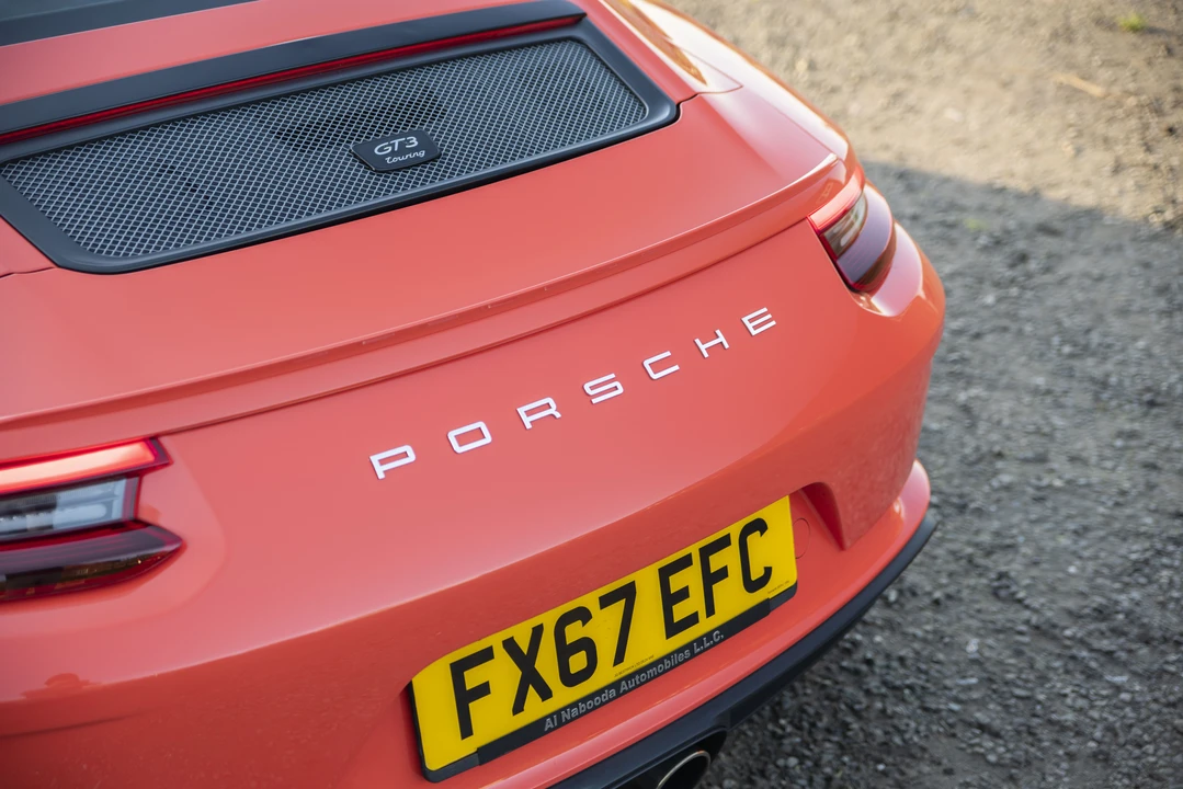 2018 Porsche 991 Carrera - Image 30 of 31