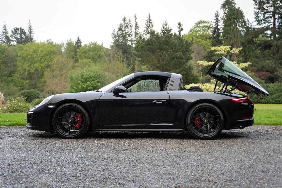 2018 Porsche 991 Carrera - Image 16 of 31