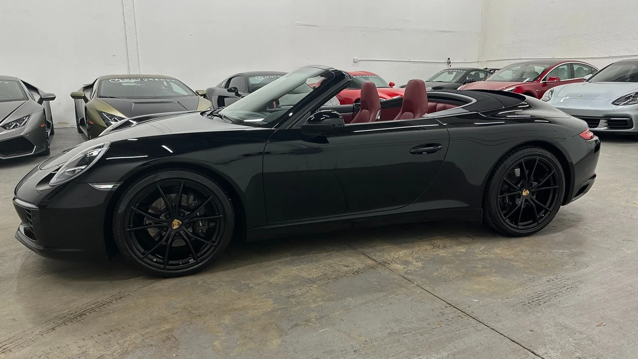 2018 Porsche 991 Carrera - Image 18 of 21