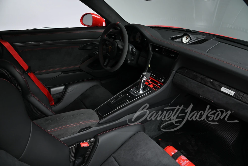 2018 Porsche 991 GT2 RS - Image 7 of 31