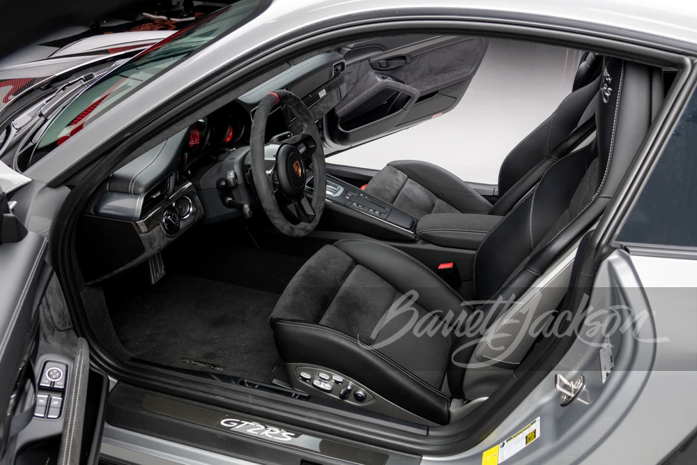 2018 Porsche 991 GT2 RS - Image 6 of 31