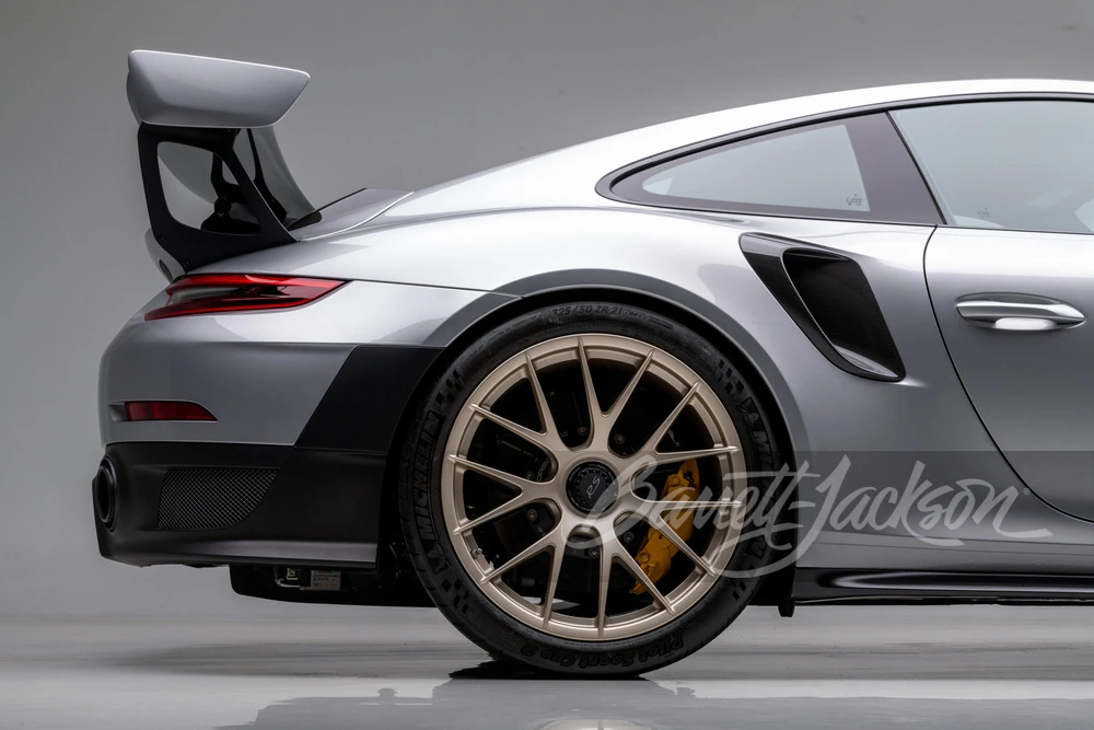2018 Porsche 991 GT2 RS - Image 11 of 31