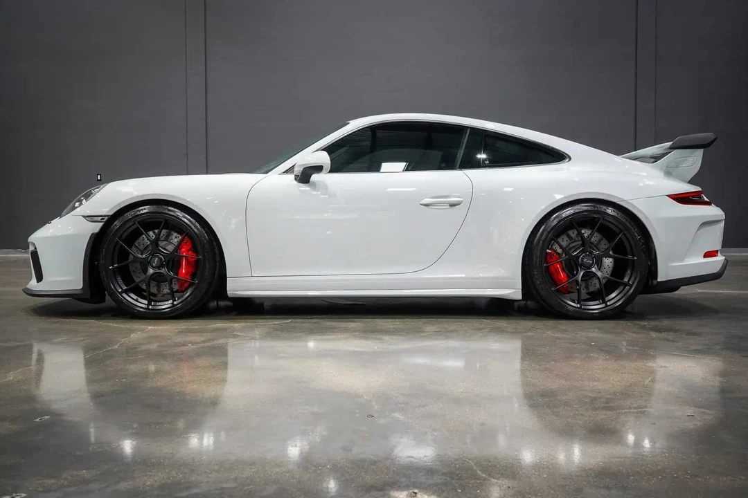 2018 Porsche 991 GT3 - Image 2 of 31