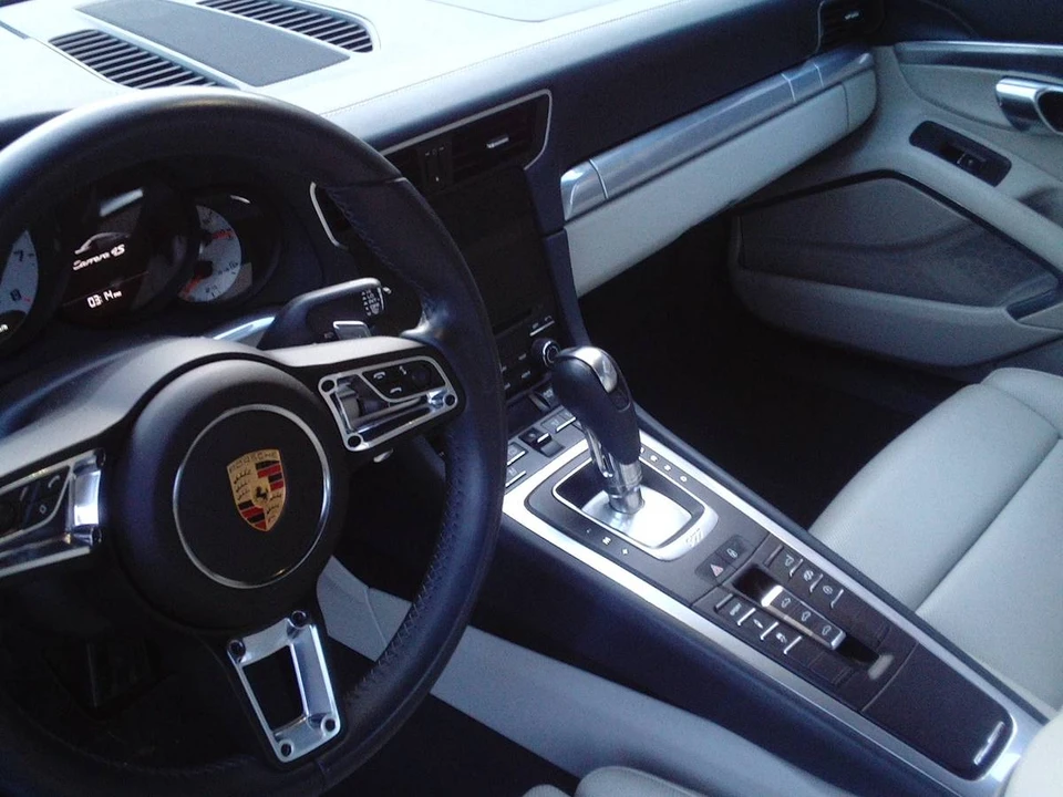 2018 Porsche 991 Carrera 4S - Image 8 of 11