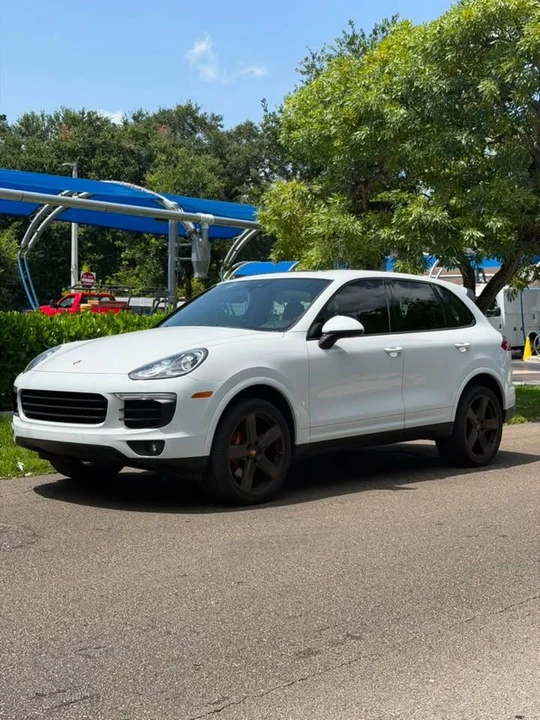 2018 Porsche 958 Cayenne - Image 2 of 14