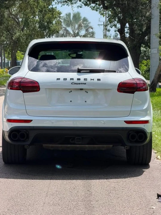 2018 Porsche 958 Cayenne - Image 5 of 14