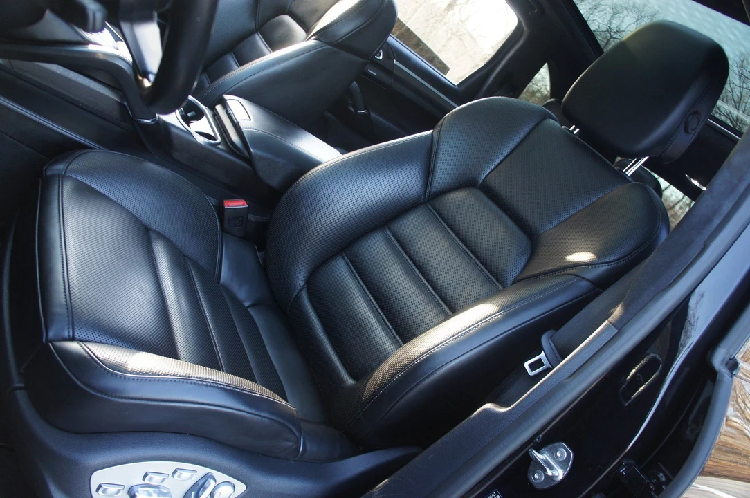 2018 Porsche 958 Cayenne Turbo - Image 30 of 31