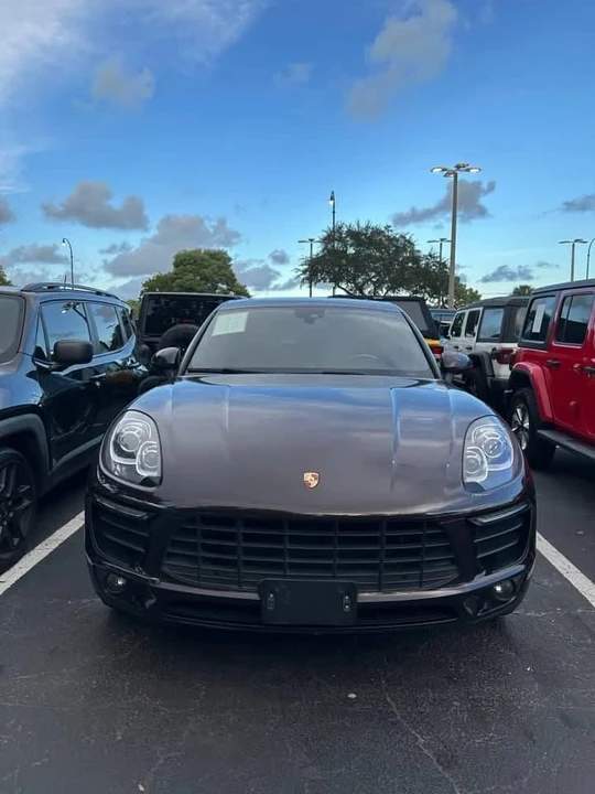2018 Porsche Macan - Image 2 of 7