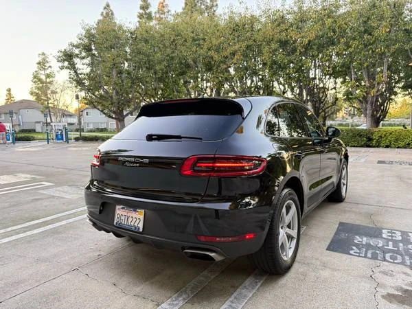 2018 Porsche Macan - Image 12 of 21