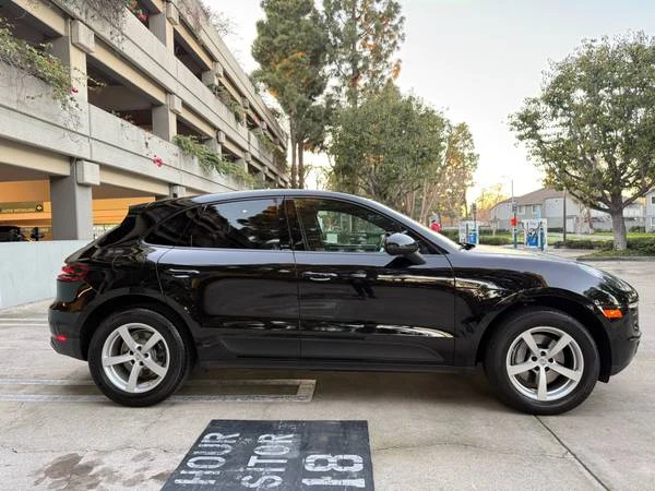 2018 Porsche Macan - Image 7 of 21