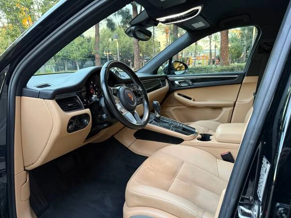 2018 Porsche Macan - Image 13 of 21