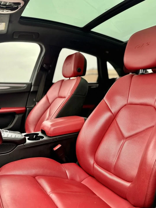 2018 Porsche Macan GTS - Image 13 of 18