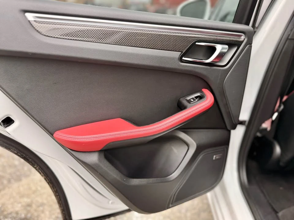 2018 Porsche Macan GTS - Image 12 of 18
