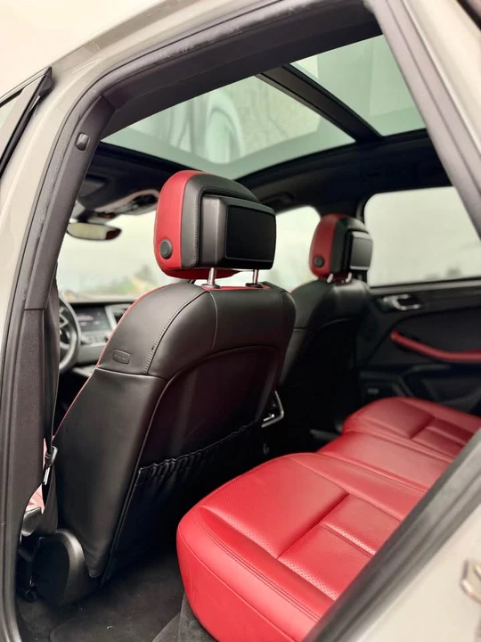 2018 Porsche Macan GTS - Image 11 of 18