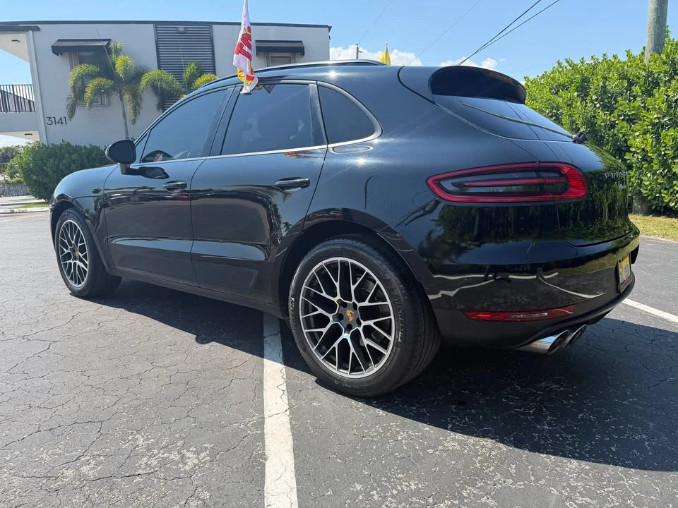 2018 Porsche Macan - Image 11 of 20