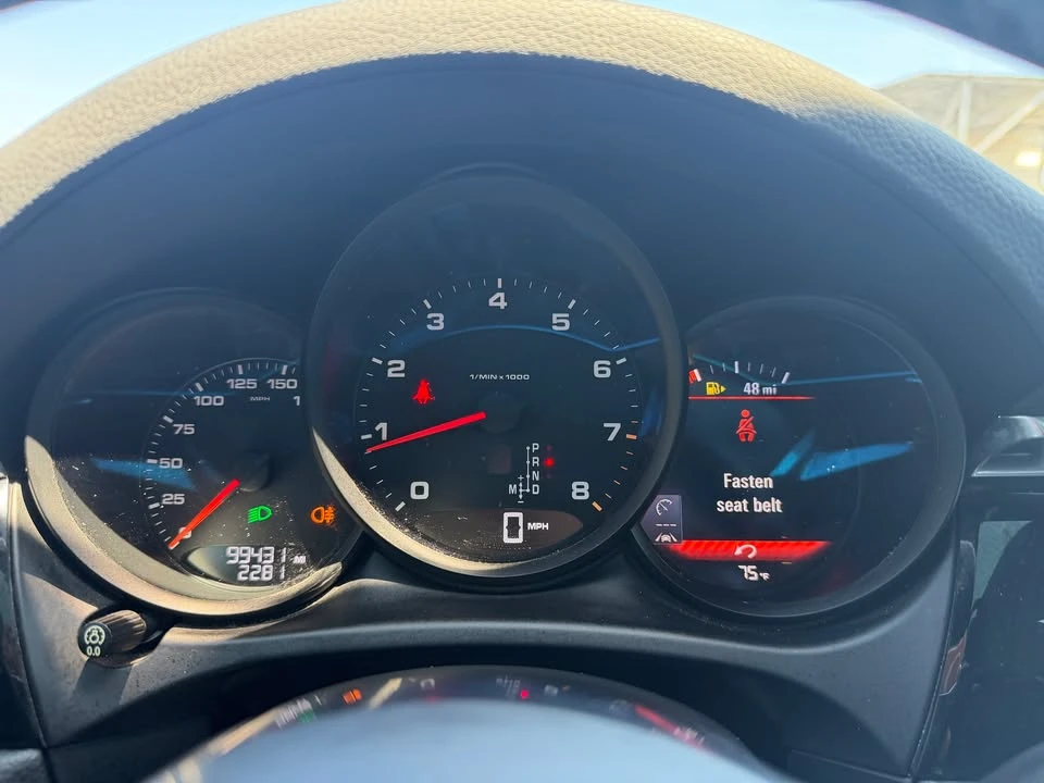 2018 Porsche Macan - Image 15 of 20
