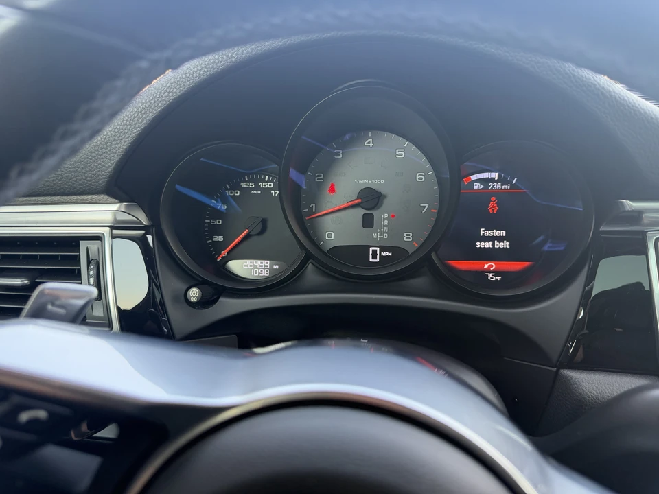 2018 Porsche Macan S - Image 28 of 31