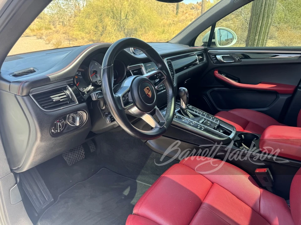 2018 Porsche Macan S - Image 15 of 21