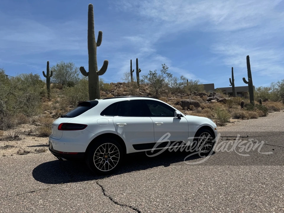 2018 Porsche Macan S - Image 8 of 21