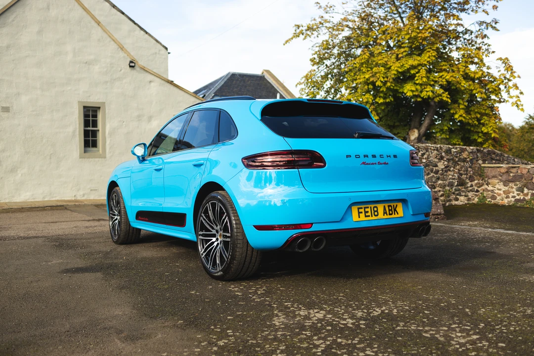 2018 Porsche Macan Turbo - Image 6 of 31