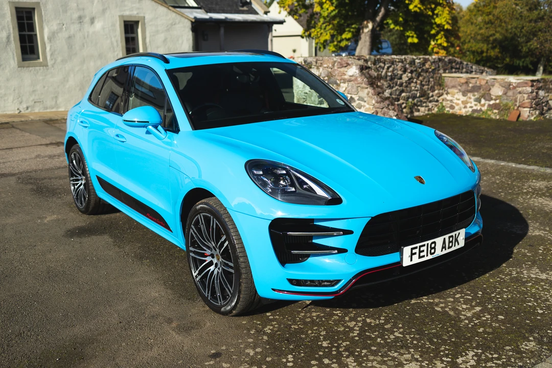 2018 Porsche Macan Turbo - Image 18 of 31