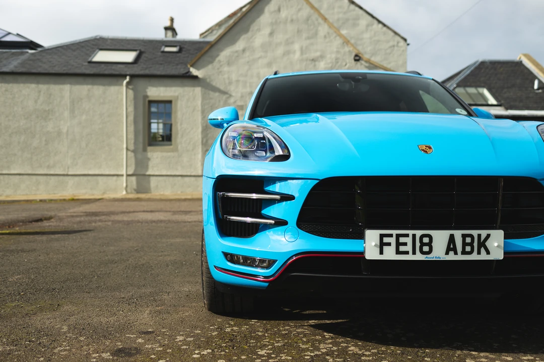 2018 Porsche Macan Turbo - Image 28 of 31
