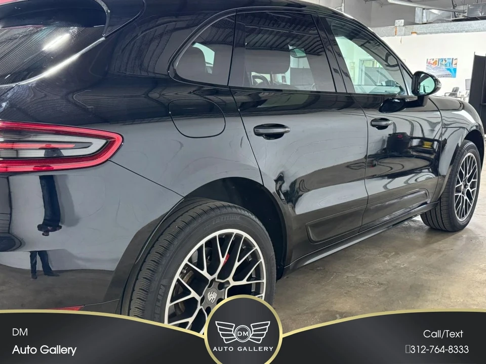 2018 Porsche Macan - Image 18 of 31