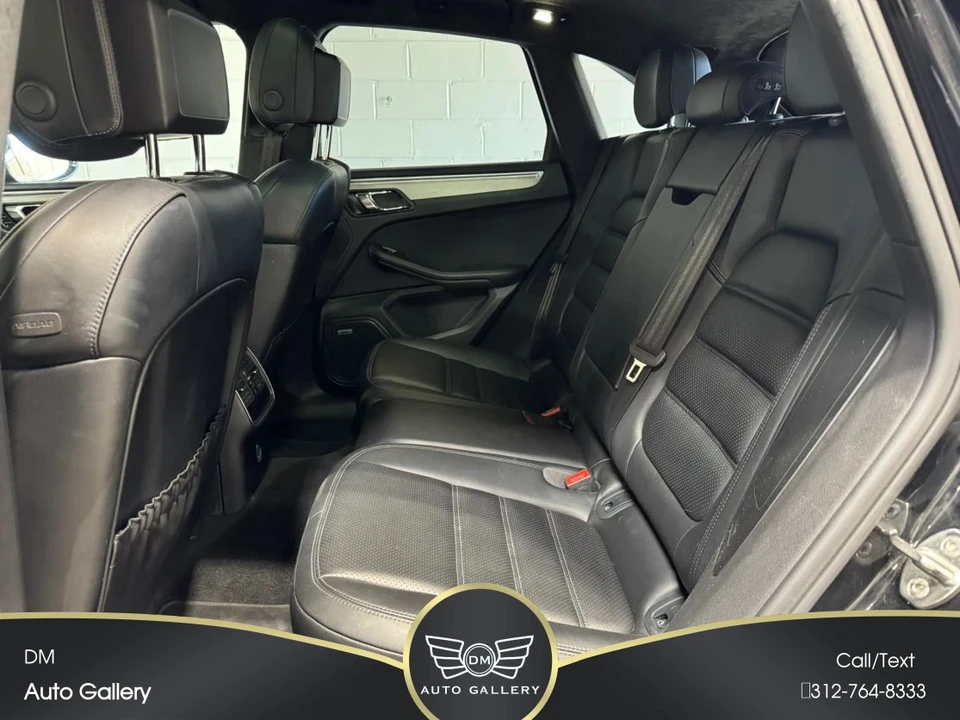 2018 Porsche Macan - Image 28 of 31