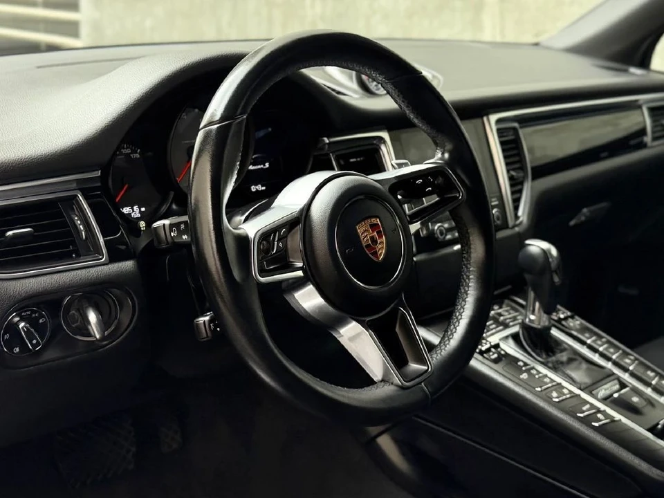 2018 Porsche Macan S - Image 18 of 21