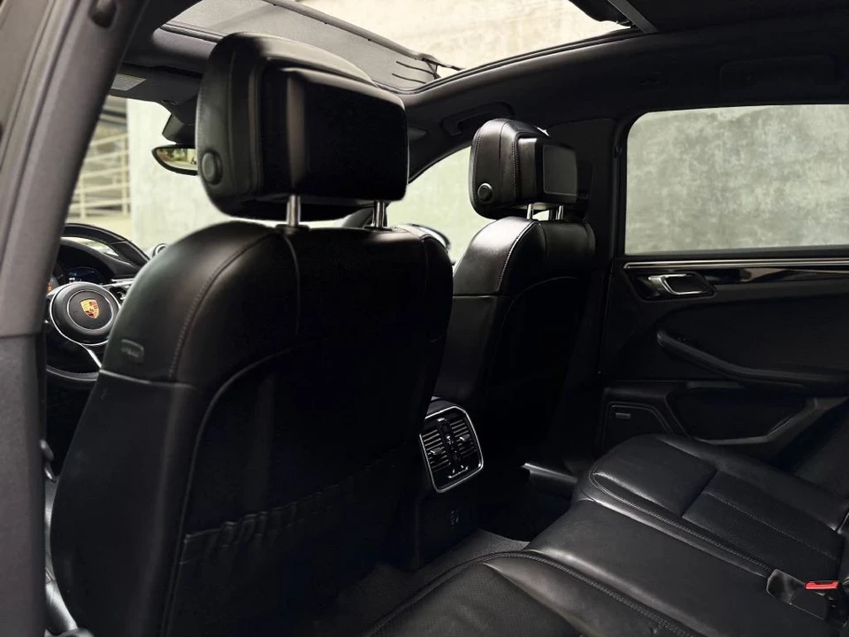 2018 Porsche Macan S - Image 20 of 21