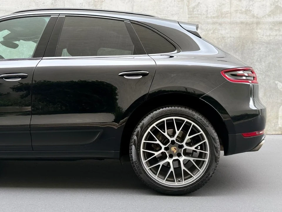 2018 Porsche Macan S - Image 12 of 21