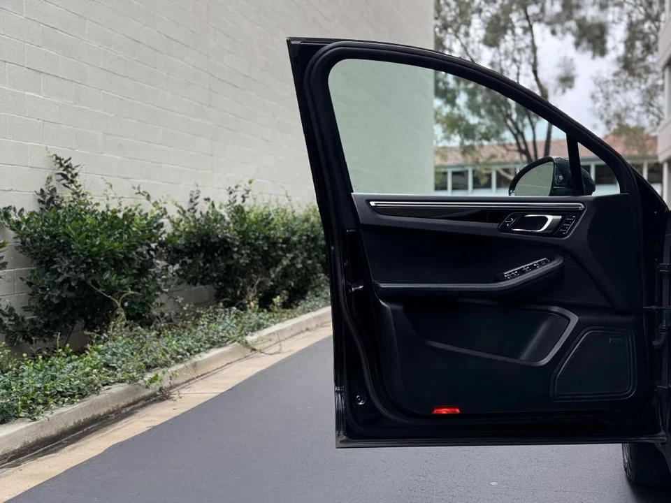 2018 Porsche Macan S - Image 17 of 21