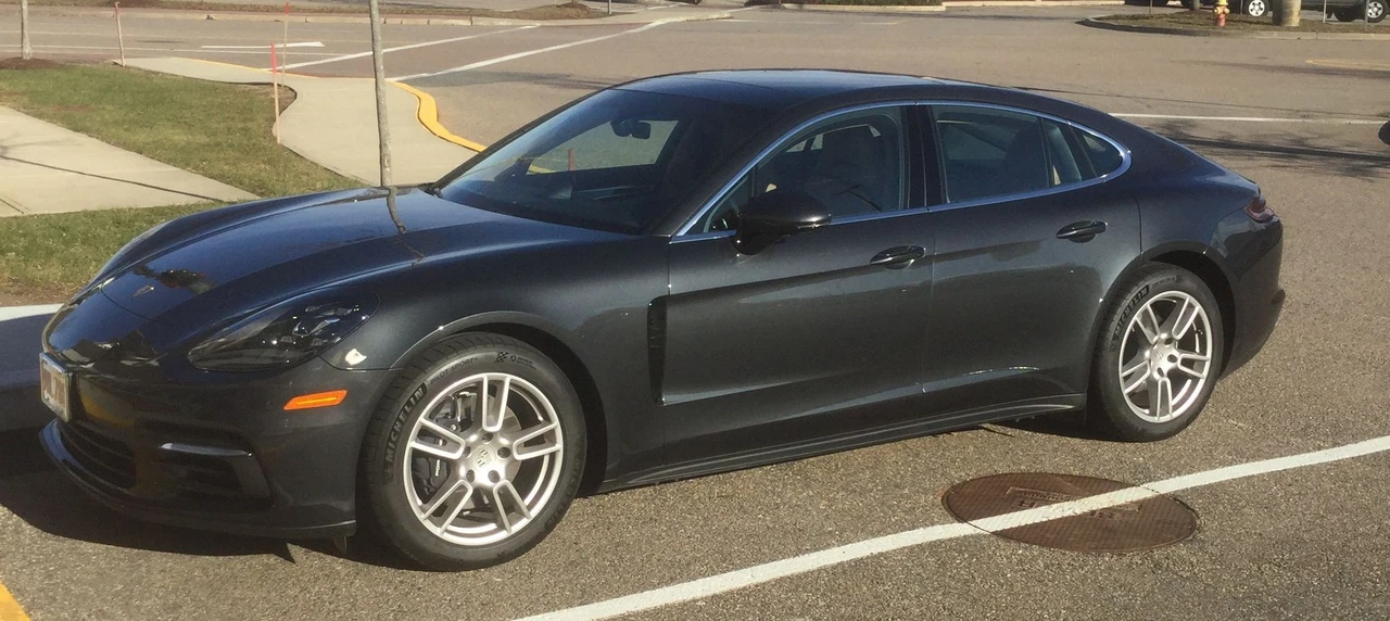 2018 Porsche 971 Panamera - Image 5 of 11