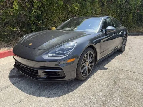 2018 Porsche Panamera 4S