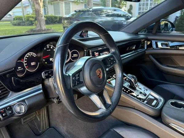 2018 Porsche 971 Panamera - Image 10 of 18