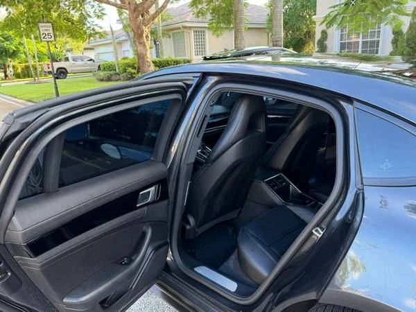 2018 Porsche 971 Panamera - Image 14 of 18