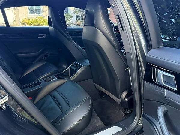 2018 Porsche 971 Panamera - Image 16 of 18