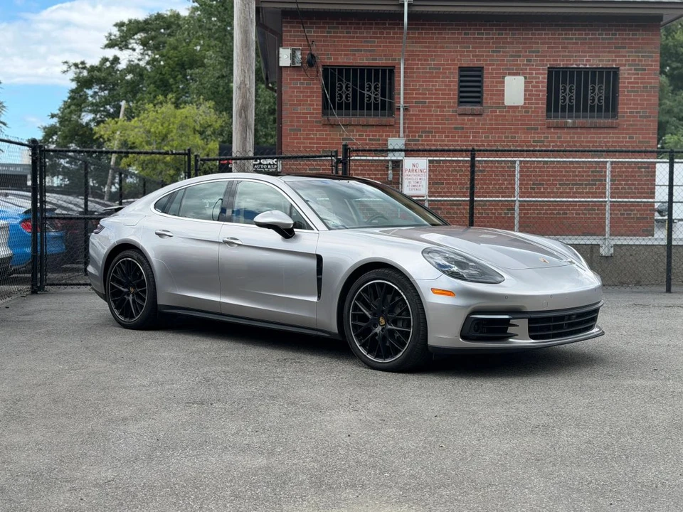 2018 Porsche 971 Panamera - Image 4 of 31