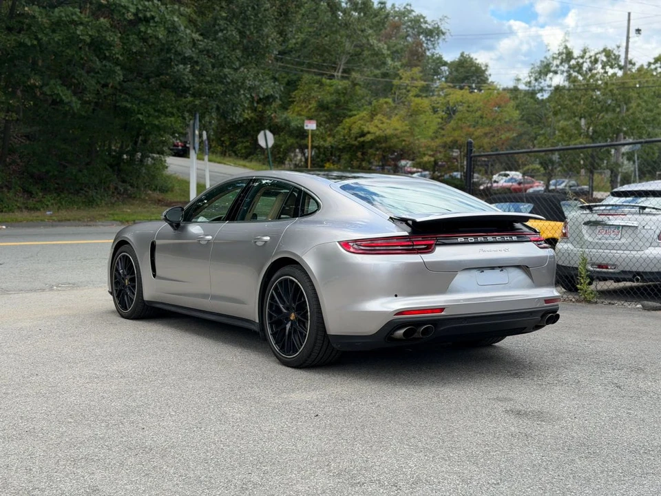 2018 Porsche 971 Panamera - Image 8 of 31