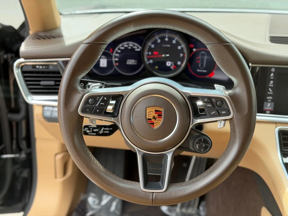2018 Porsche 971 Panamera - Image 15 of 31