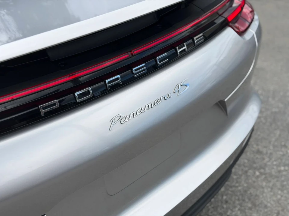 2018 Porsche 971 Panamera - Image 11 of 31