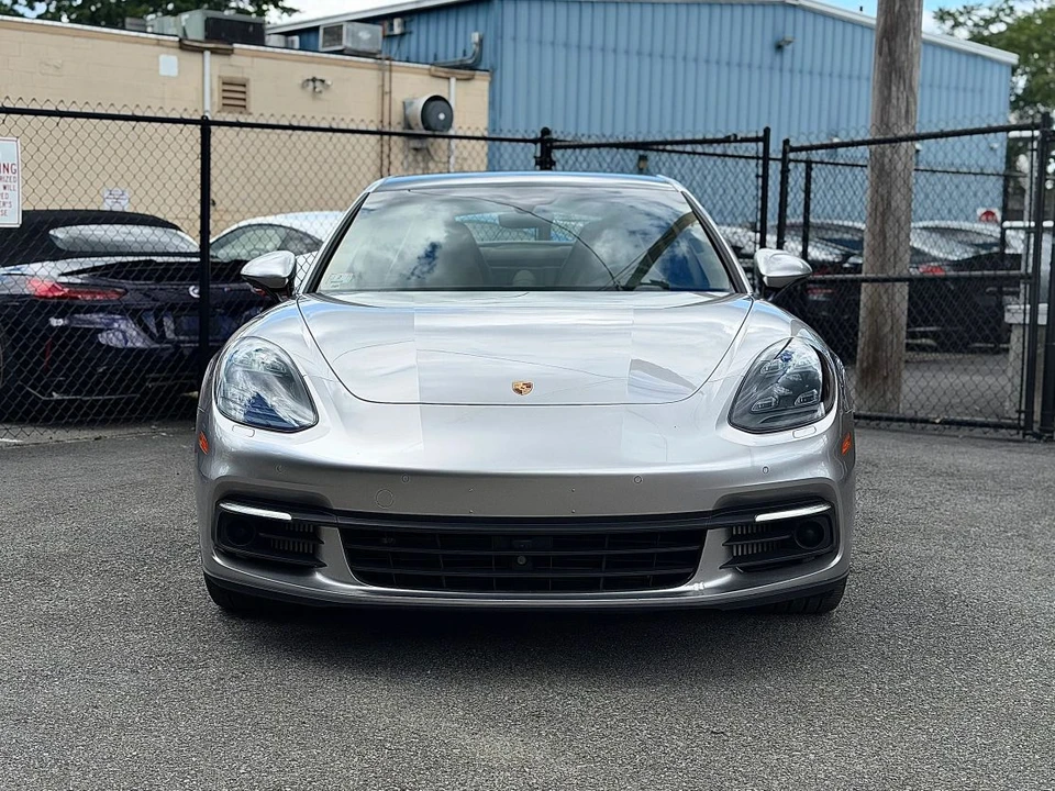 2018 Porsche 971 Panamera - Image 3 of 31