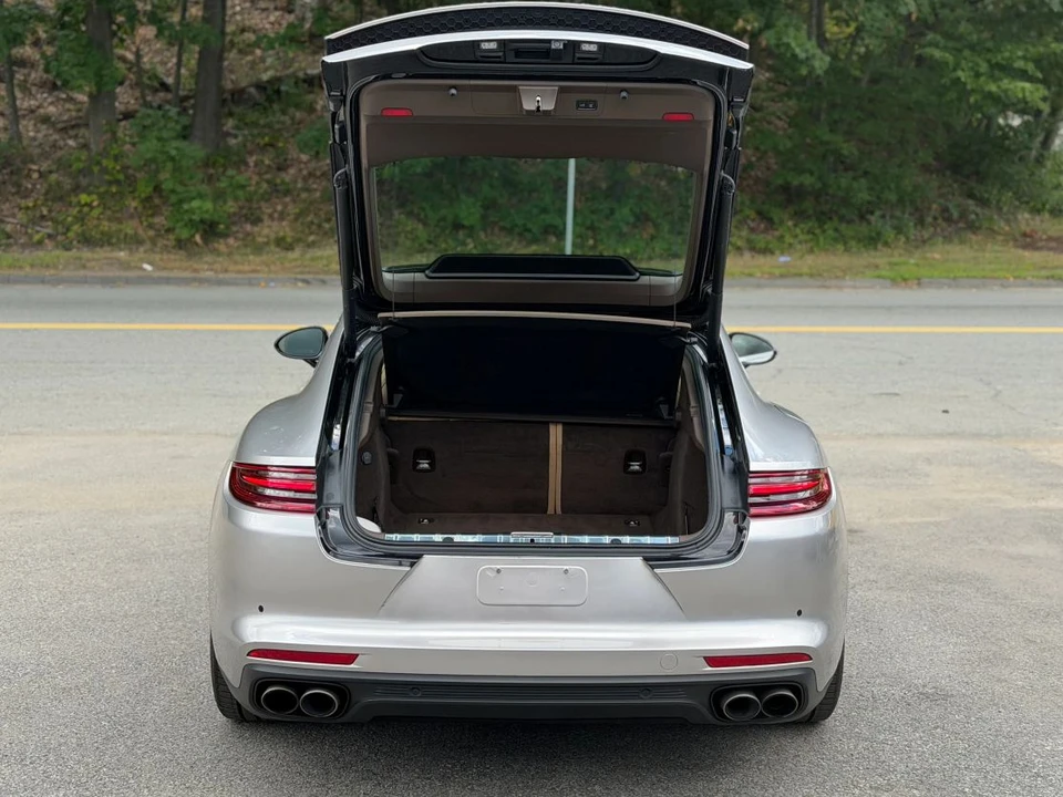 2018 Porsche 971 Panamera - Image 13 of 31