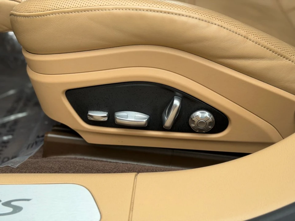 2018 Porsche 971 Panamera - Image 29 of 31