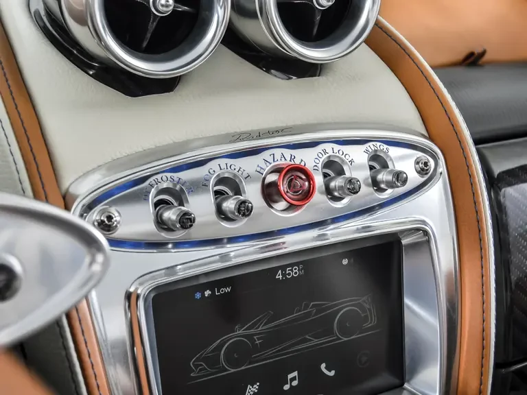 2018 Pagani Huayra - Image 30 of 31