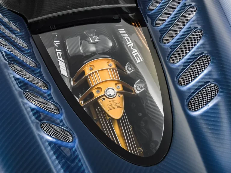 2018 Pagani Huayra - Image 13 of 31