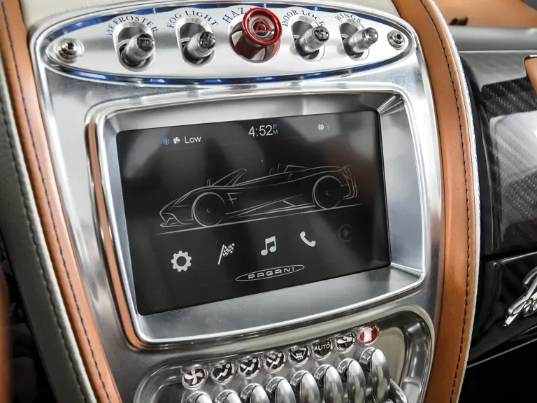2018 Pagani Huayra - Image 22 of 31