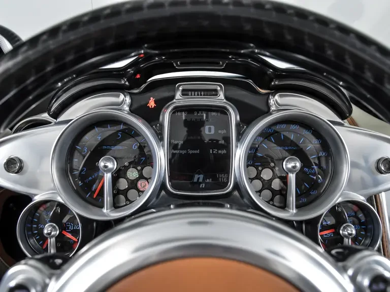 2018 Pagani Huayra - Image 20 of 31