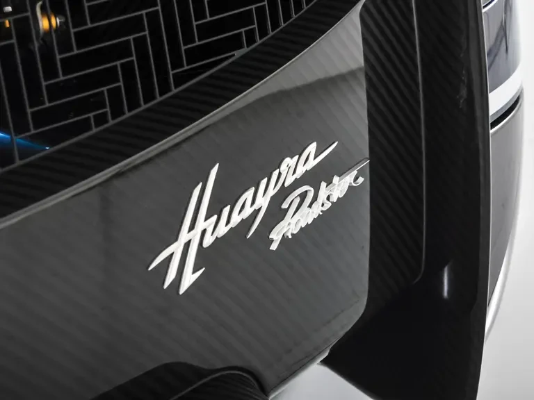 2018 Pagani Huayra - Image 6 of 31