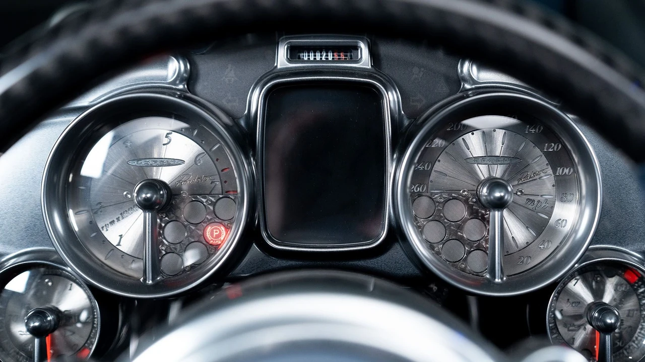 2018 Pagani Huayra - Image 16 of 31